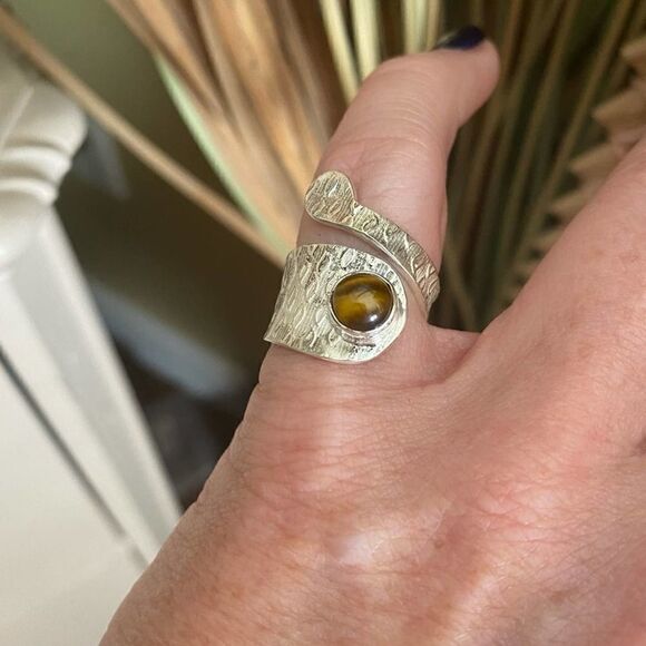 South African Tiger Eye Solid Sterling Silver Adjustable Ring Size 7 - Picture 6 of 6